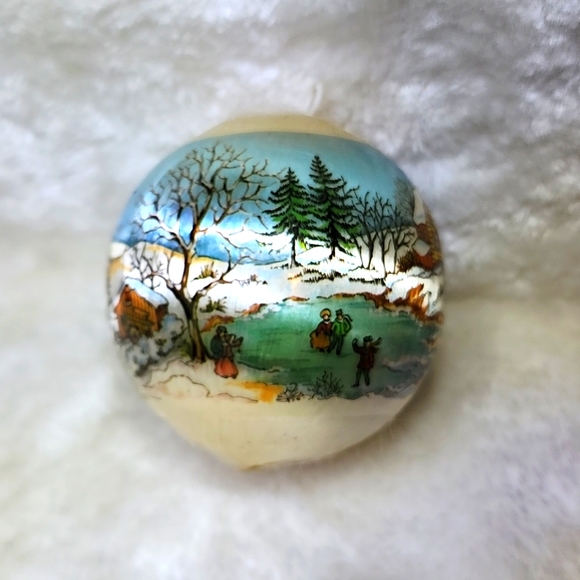 Vintage Christmas Ornament - Picture 2 of 10